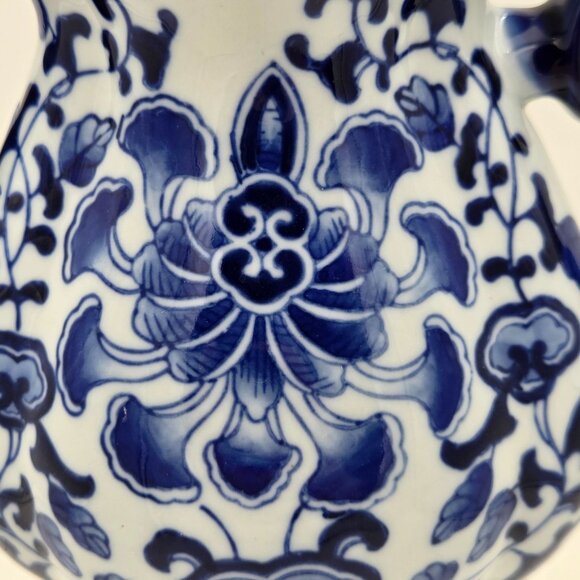 Bombay Asian Garden Teapot Fitted Lid Ceramic Cobalt Blue and White Floral - Picture 7 of 10